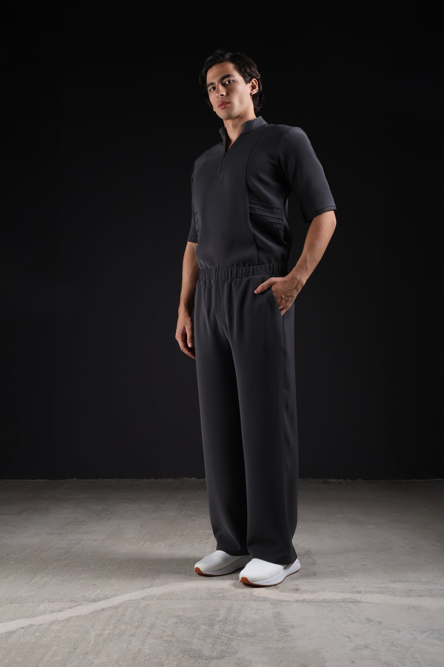 SHARK PANTS — IN GREY