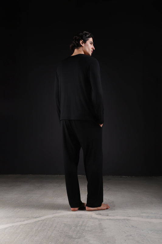 ON CALL TOP FULL SLEEVE — IN BLACK