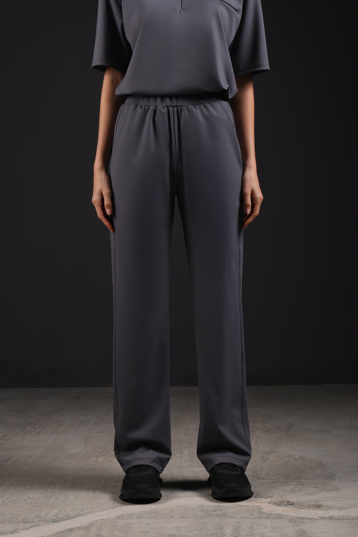 FLEX PANTS — IN GREY