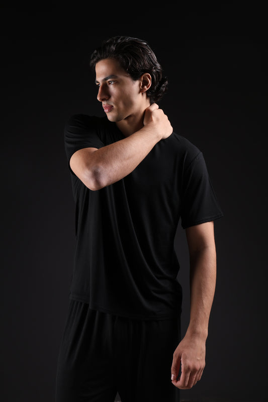 ON CALL TOP HALF SLEEVE — IN BLACK