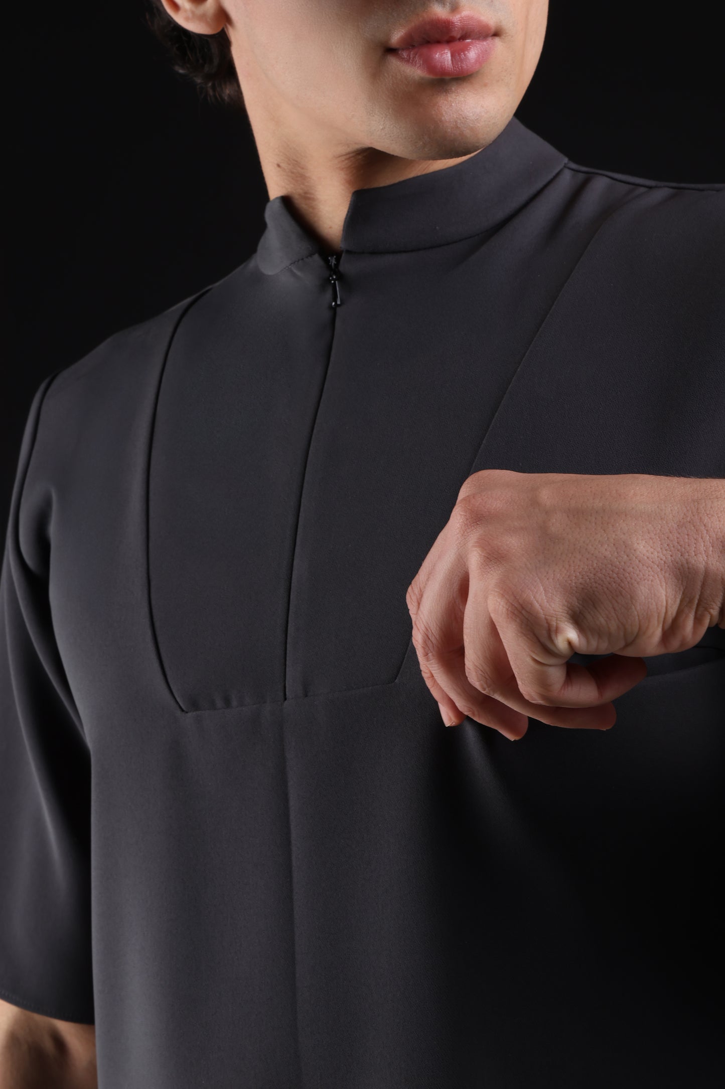 THE CLASSIC SHIRT — IN GREY