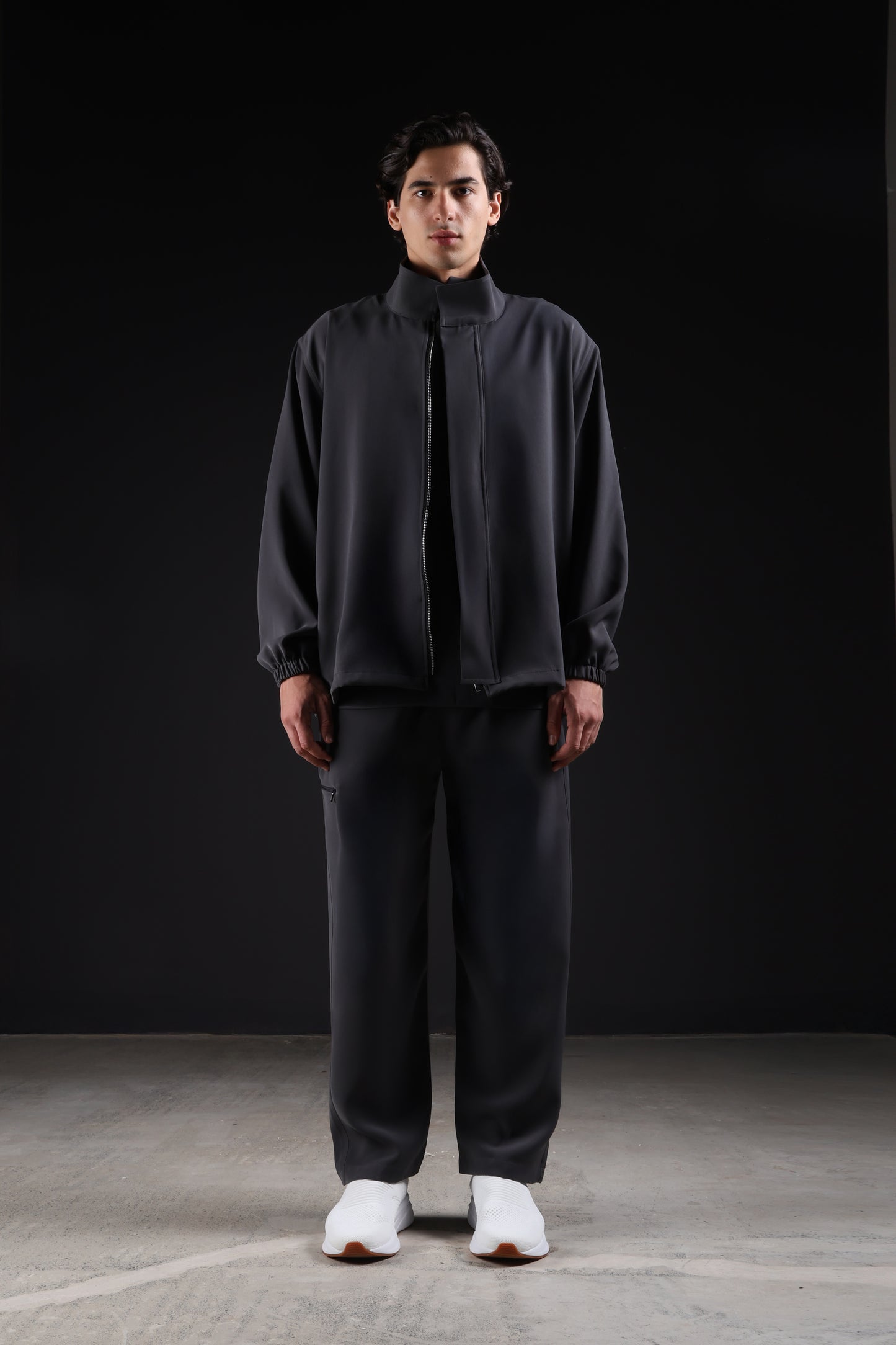 SOLID JACKET — IN GREY