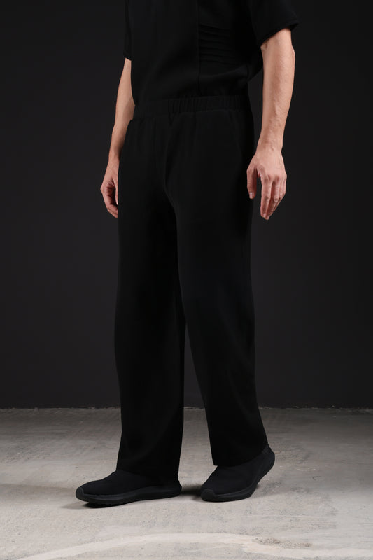 SHARK PANTS — IN BLACK