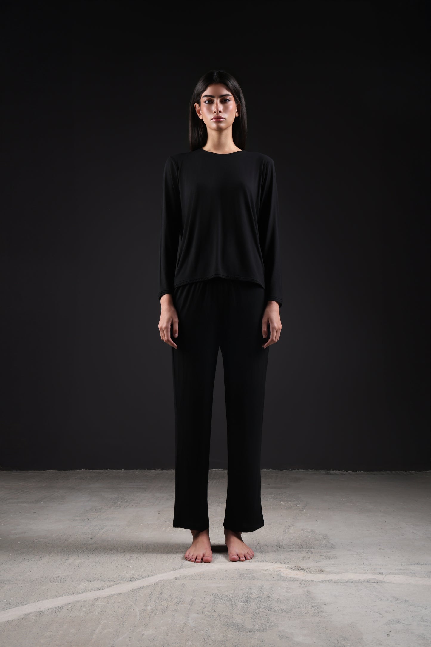 ON CALL TOP FULL SLEEVE — IN BLACK