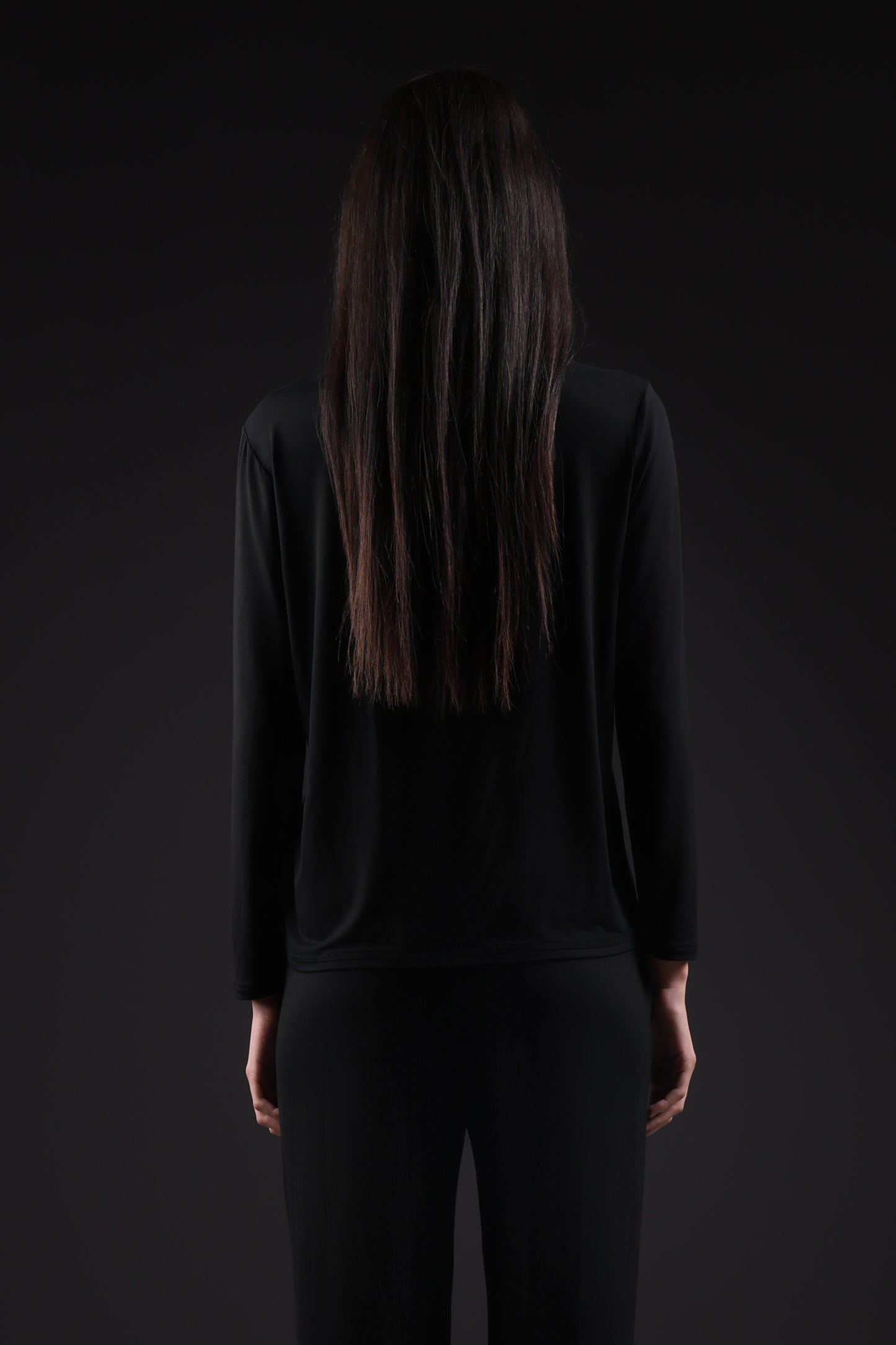 ON CALL TOP FULL SLEEVE — IN BLACK