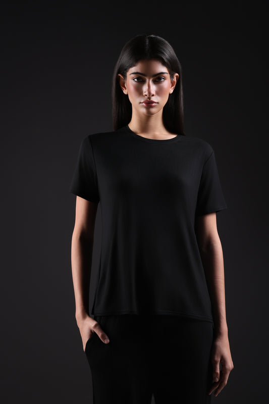 ON CALL TOP HALF SLEEVE — IN BLACK