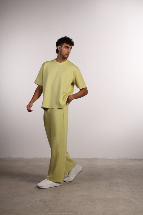 THE TRAVEL WEAR SHIRT  — MENS LIME GREEN