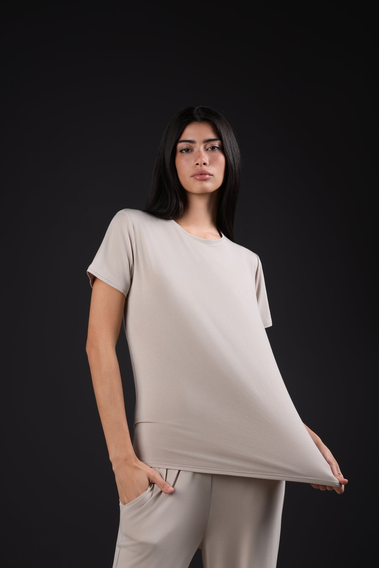 ON CALL TOP HALF SLEEVE — IN TAUPE