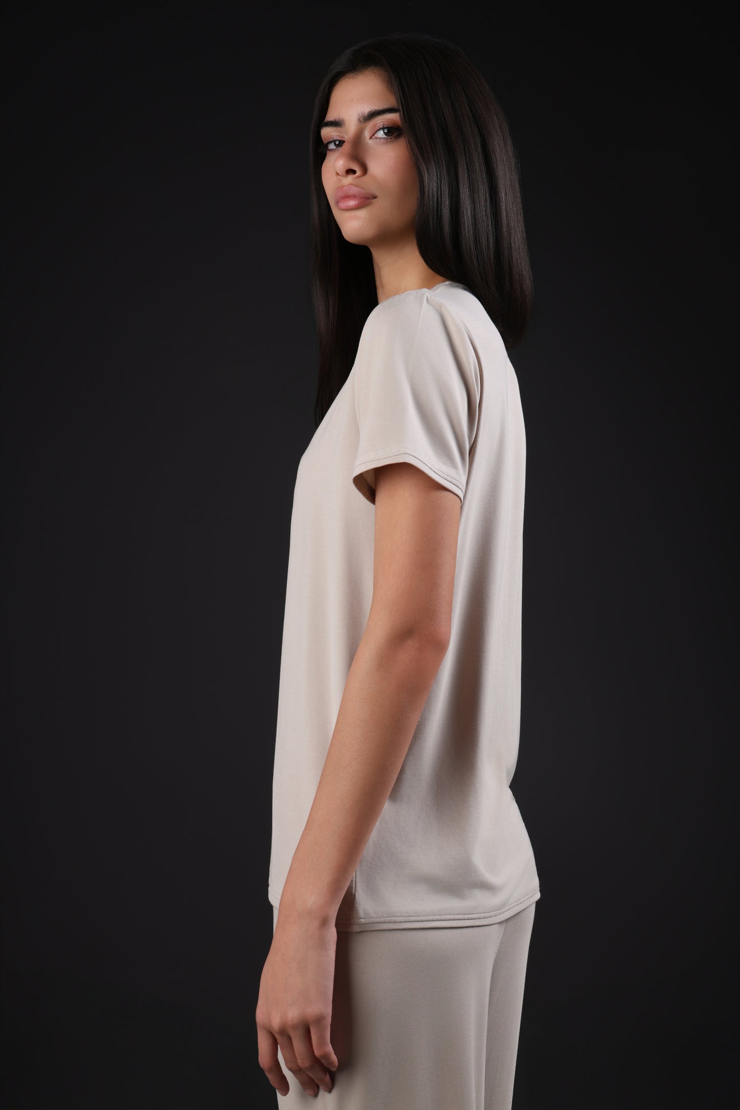 ON CALL TOP HALF SLEEVE — IN TAUPE