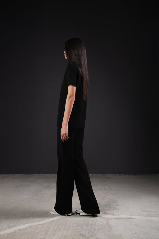 THE CLASSIC SHIRT — IN BLACK