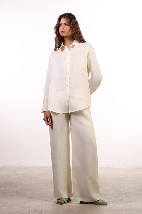 THE CLASSIC LINEN SHIRT  — WOMENS OFF WHITE