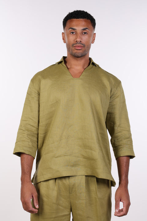 THE LINEN V-NECK SHIRT — MENS MOSS GREEN