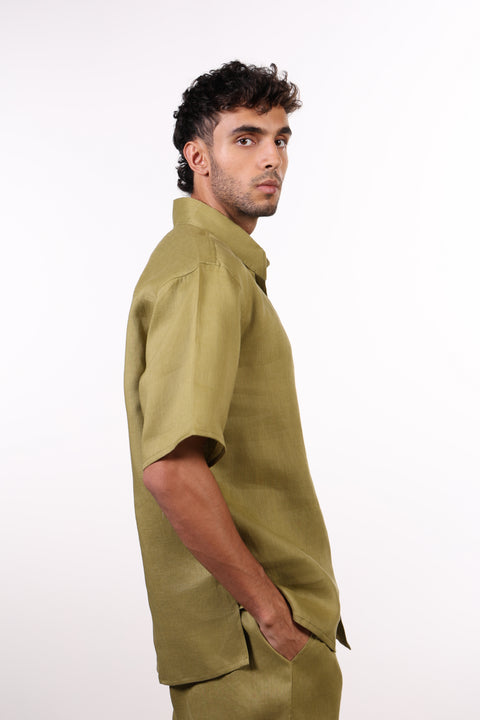 THE CLASSIC LINEN HALF SLEEVES SHIRT — MENS MOSS GREEN