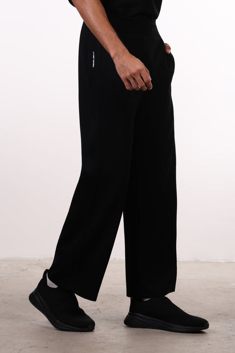 THE TRAVEL WEAR PANTS  — MENS BLACK