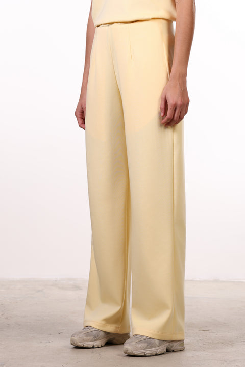 THE TRAVEL WEAR STRAIGHT PANTS — WOMENS YELLOW