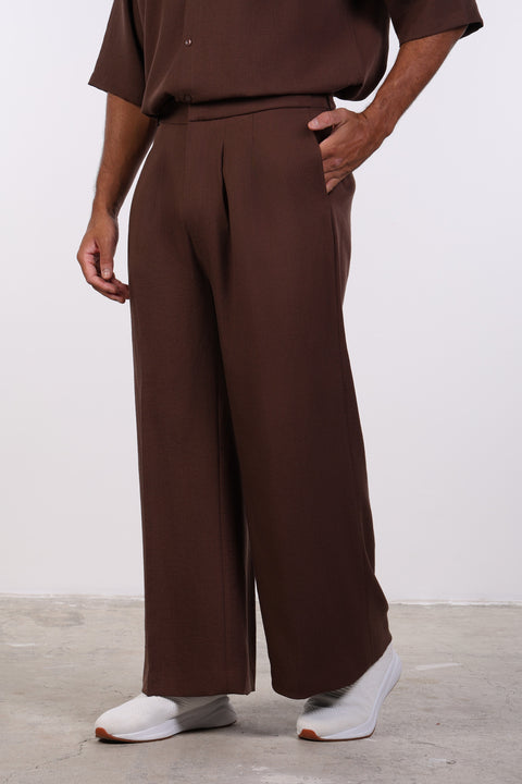 THE DOUBLE-PLEAT LINEN BLEND PANTS  — MENS BROWN