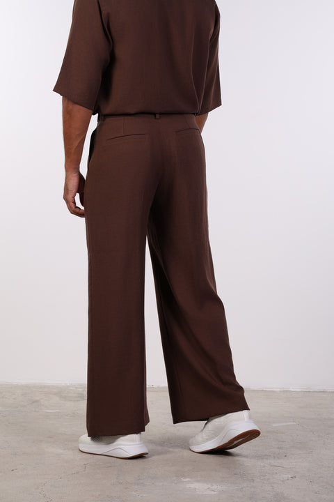 THE DOUBLE-PLEAT LINEN BLEND PANTS  — MENS BROWN