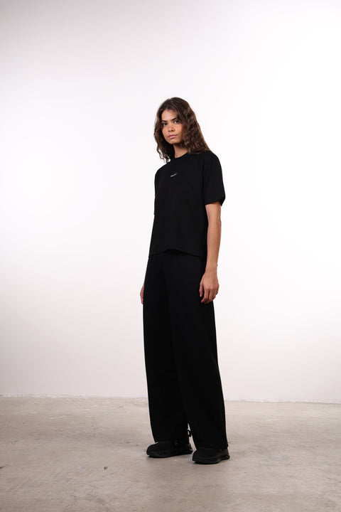 THE TRAVEL WEAR STRAIGHT PANTS — WOMENS BLACK