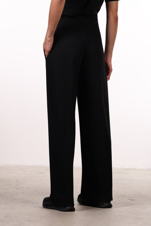 THE TRAVEL WEAR STRAIGHT PANTS — WOMENS BLACK