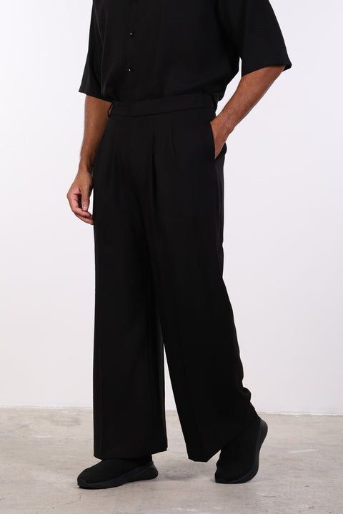 THE DOUBLE-PLEAT LINEN BLEND PANTS  — MENS BLACK