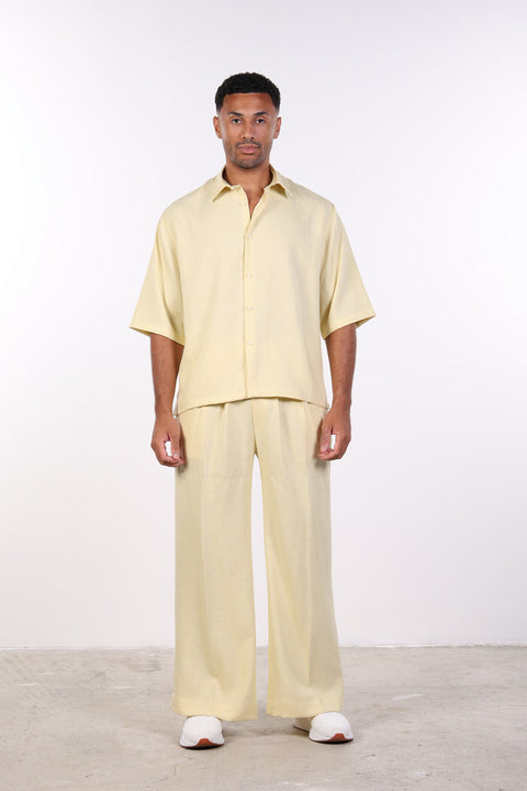 THE RELAXED LINEN BLEND SHIRT— MENS YELLOW