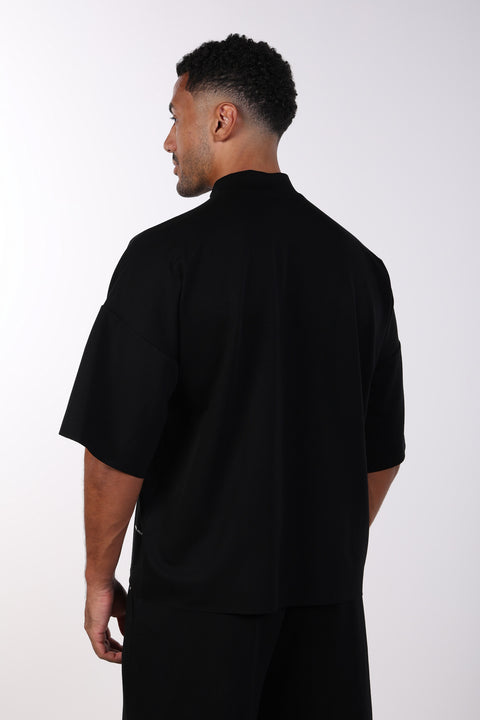 THE OVERSIZED TRAVEL WEAR SHIRT— MENS BLACK