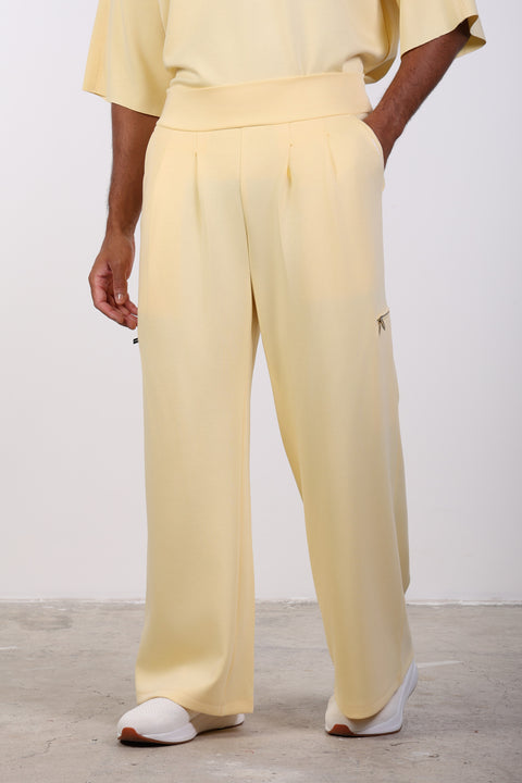 THE PASSPORT POCKET TRAVEL PANTS  — MENS YELLOW