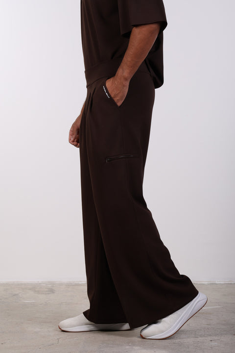 THE PASSPORT POCKET TRAVEL PANTS  — MENS BROWN