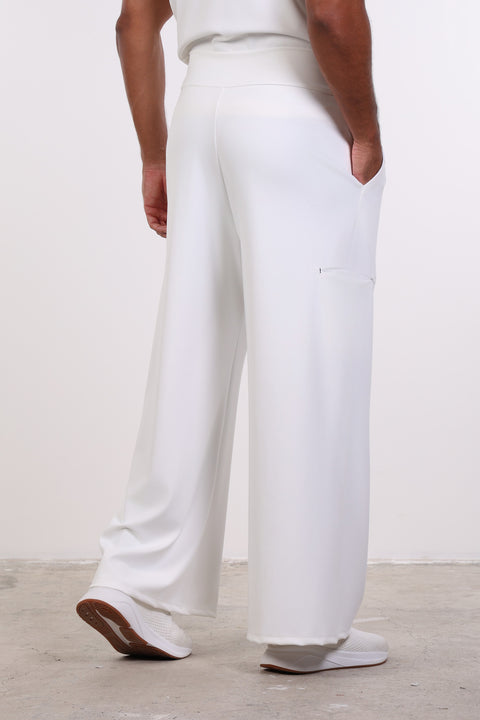 THE DOUBLE-PLEAT SCRUB PANTS  — MENS WHITE