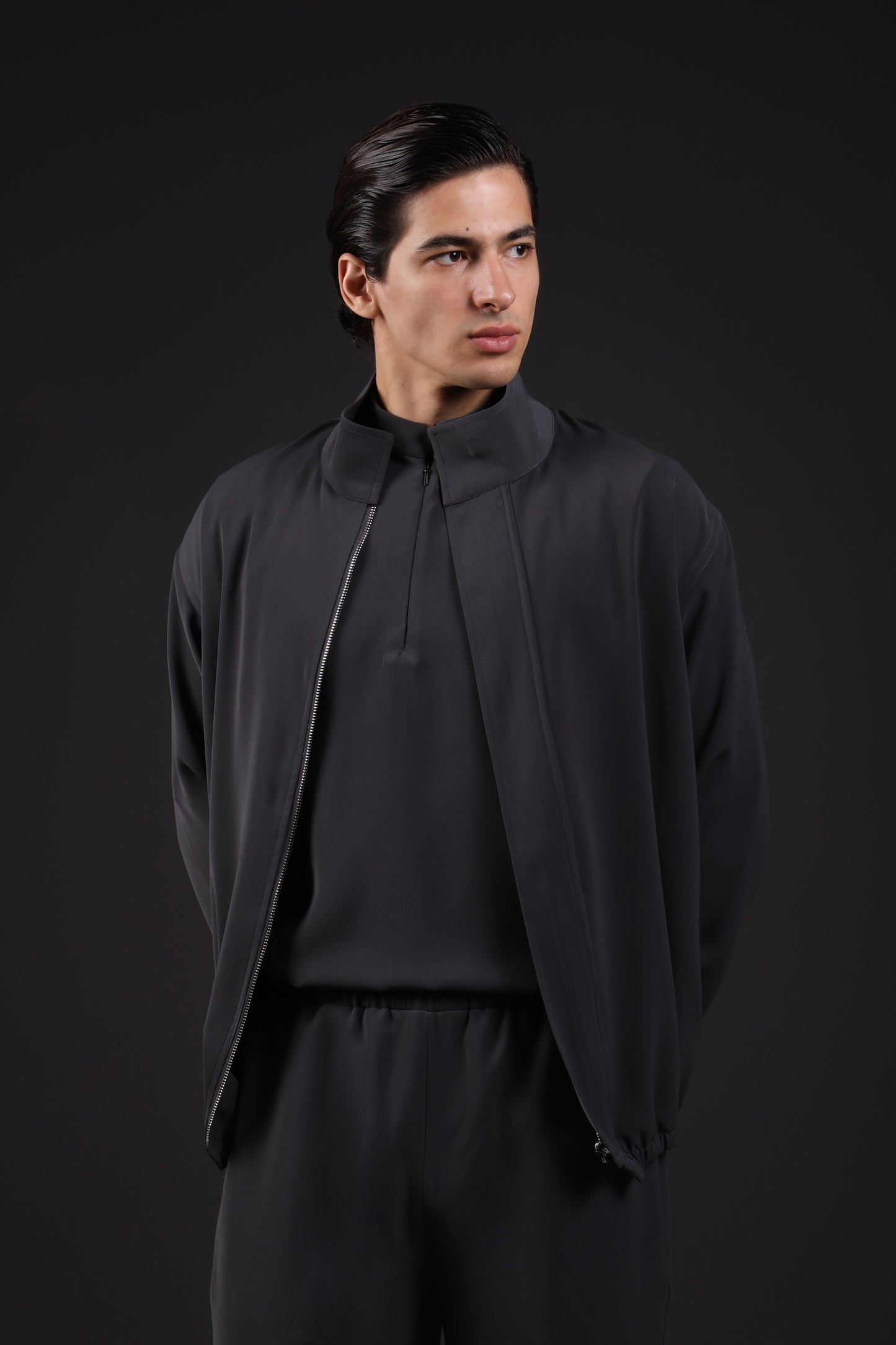 SOLID JACKET — IN GREY (WITH ELASTIC)