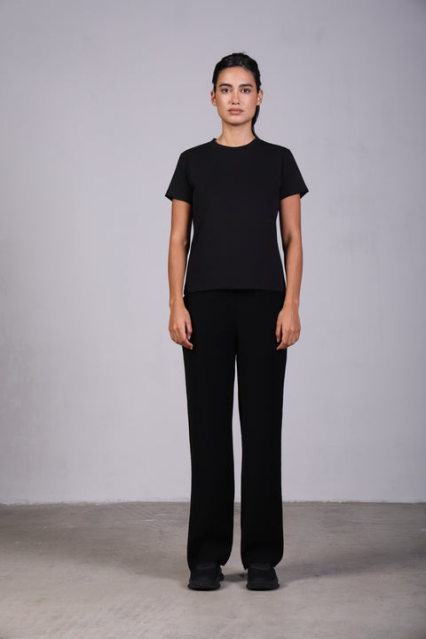 BASIC TEE — WOMENS BLACK