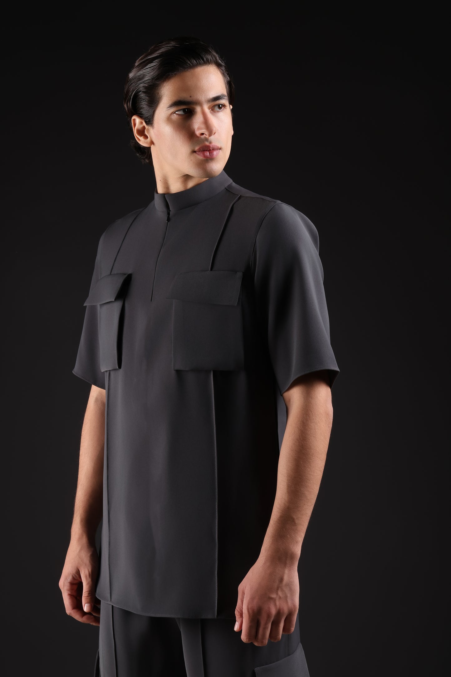 CORE SHIRT — IN GREY