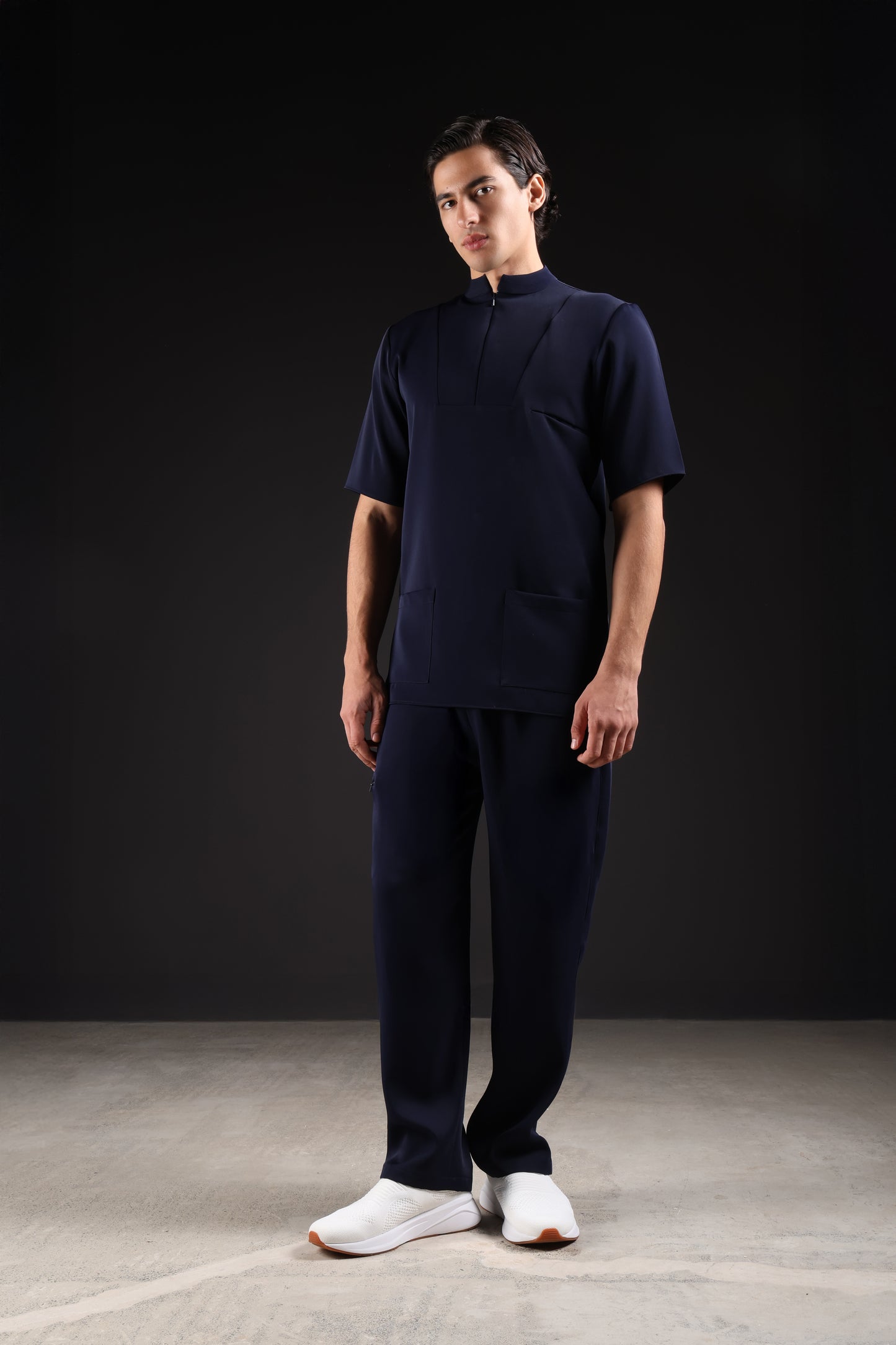THE CLASSIC PANTS — IN NAVY