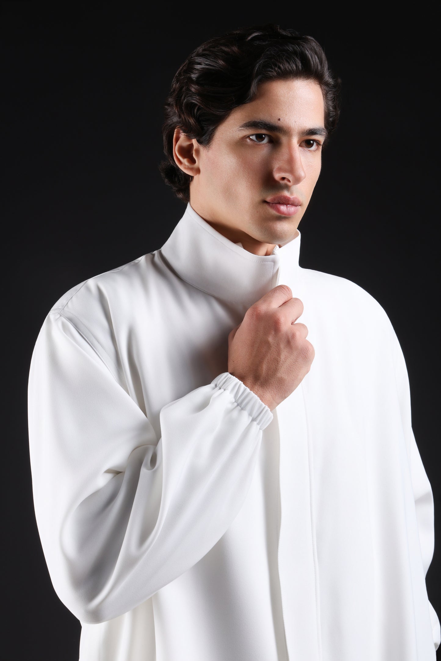 SOLID JACKET — IN WHITE