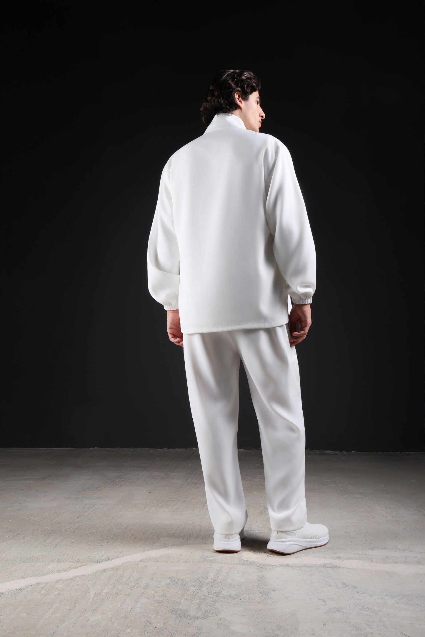 SOLID JACKET — IN WHITE