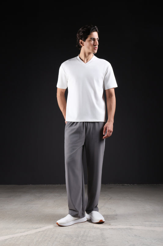 BASIC TEE V NECKLINE — IN WHITE