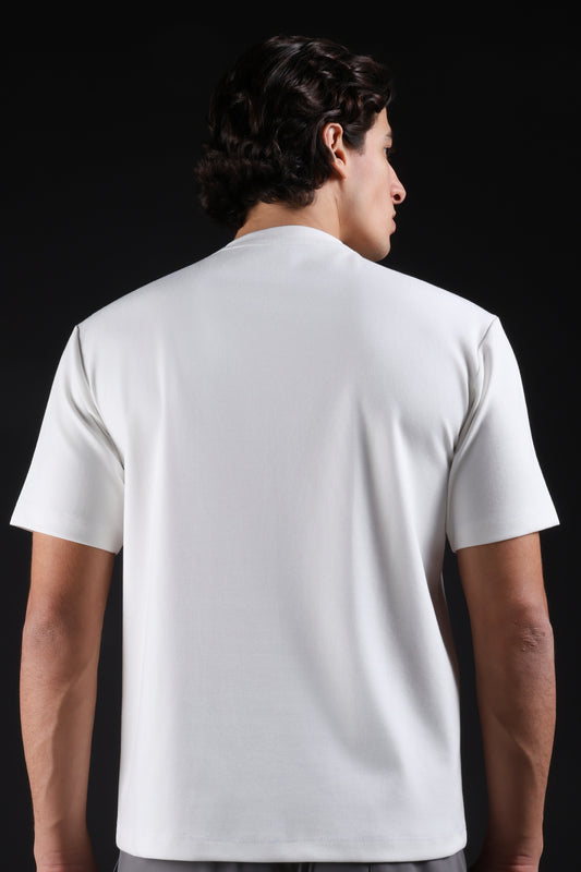 BASIC TEE V NECKLINE — IN WHITE