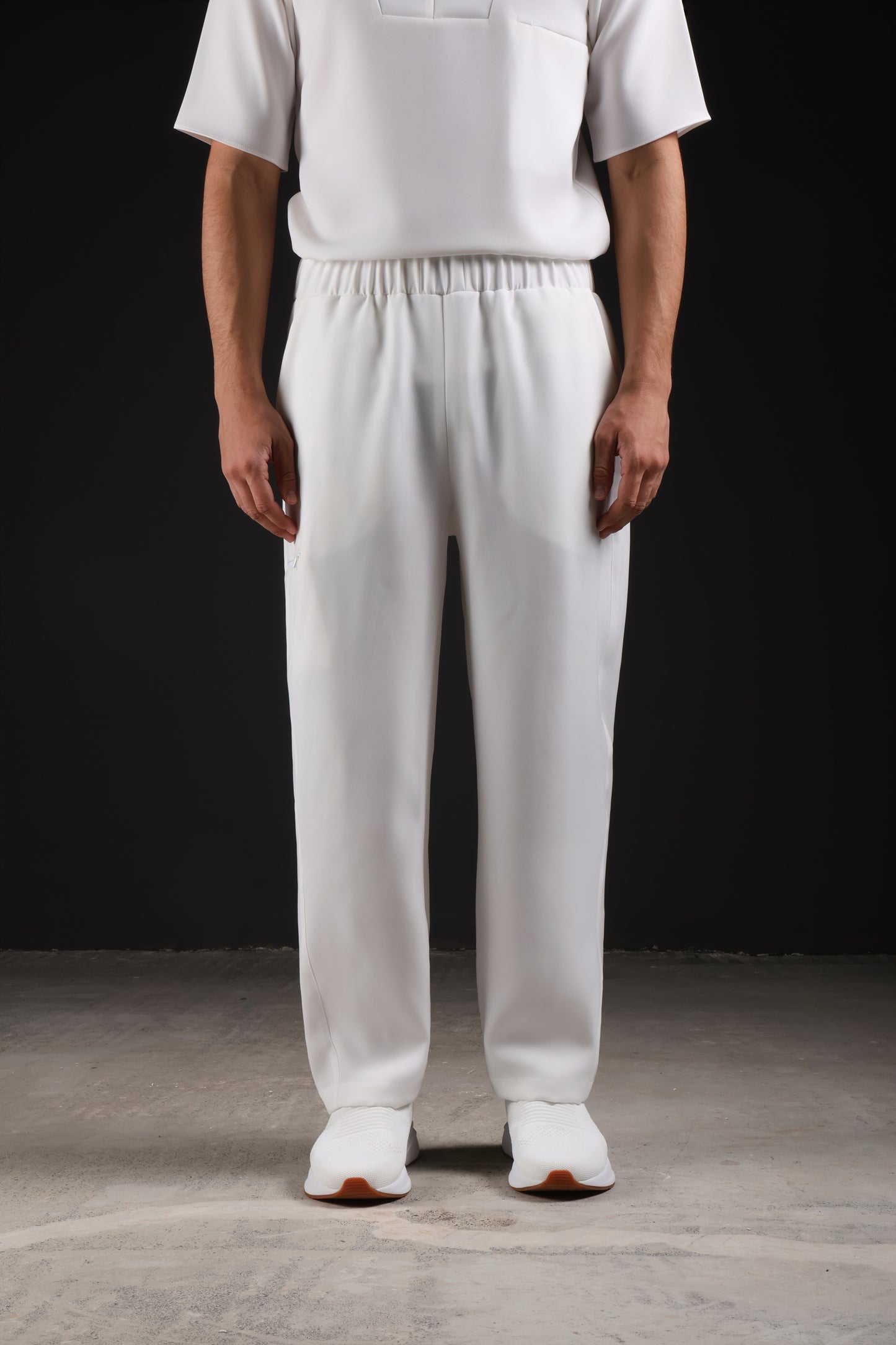 THE CLASSIC PANTS — IN WHITE