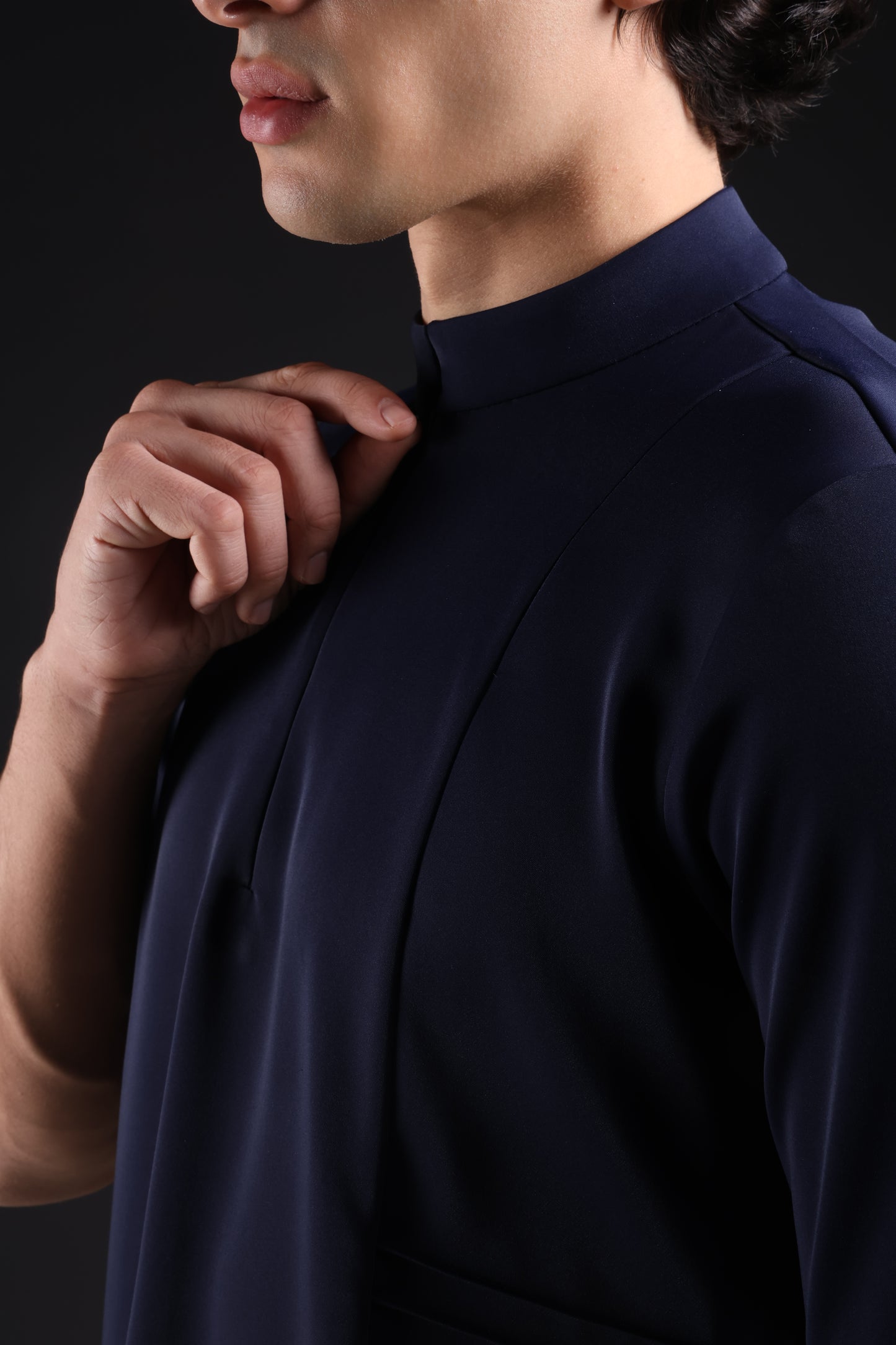 SHARK SHIRT — IN NAVY