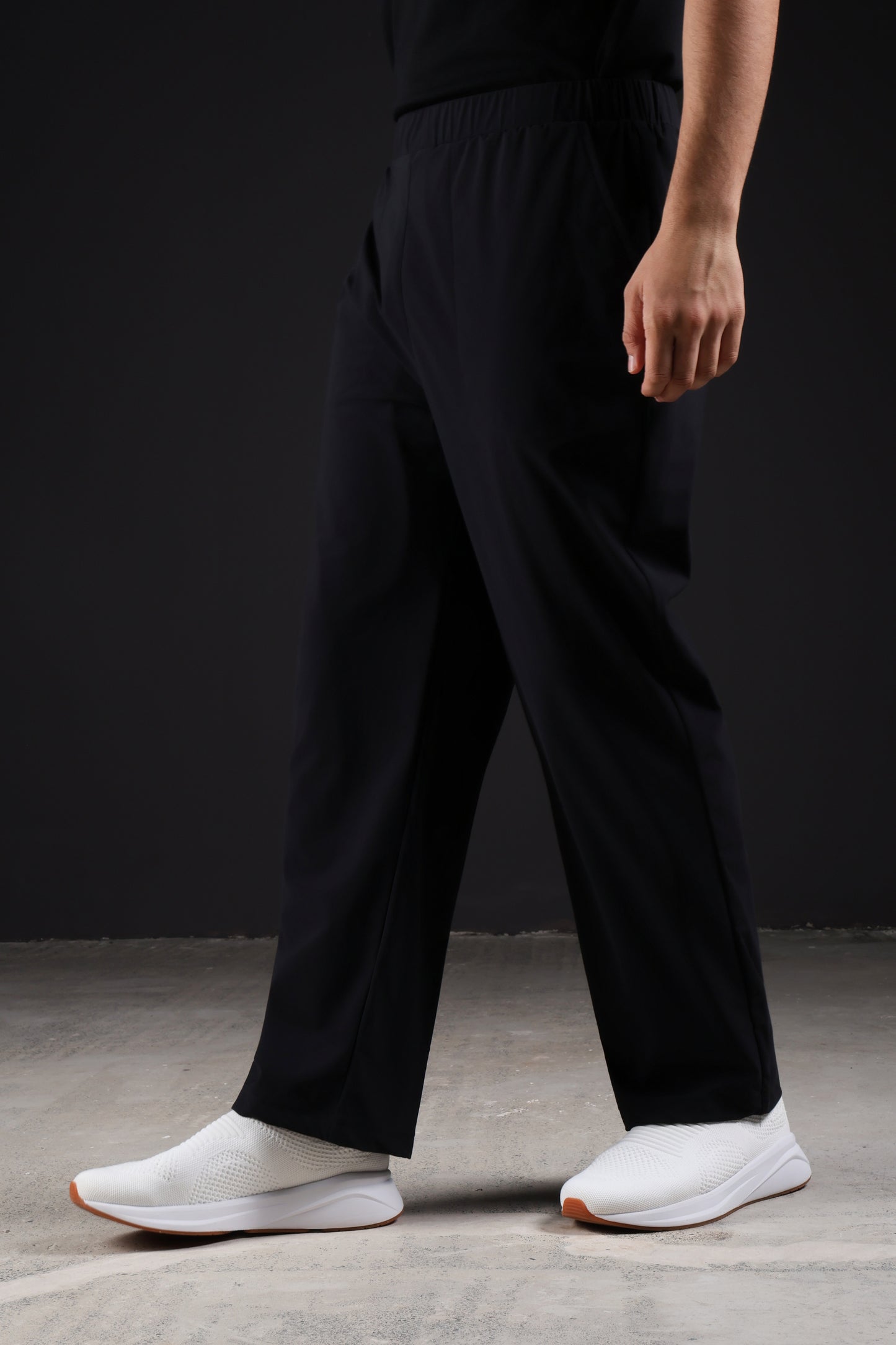PULSE PANTS — IN BLACK