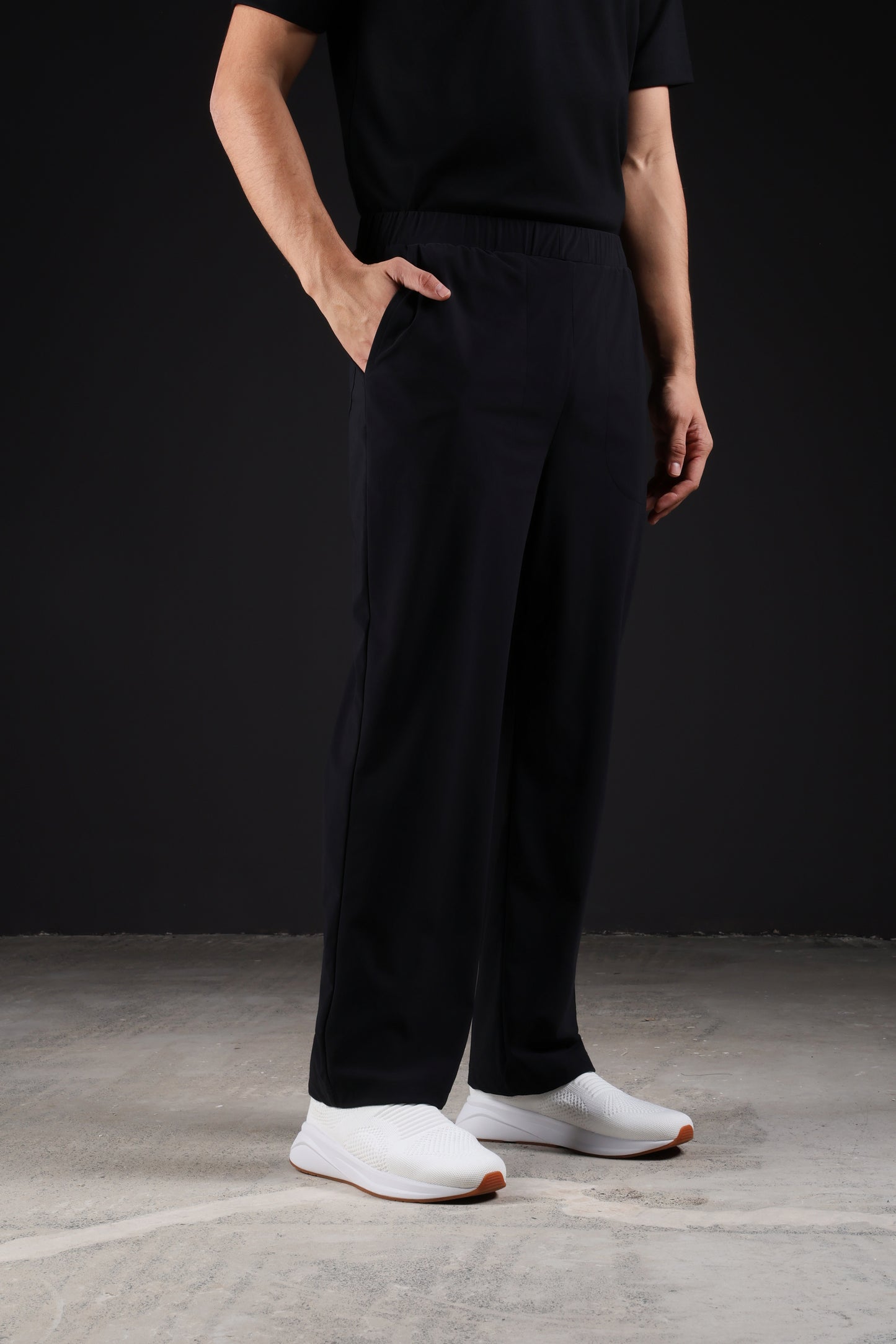 PULSE PANTS — IN BLACK