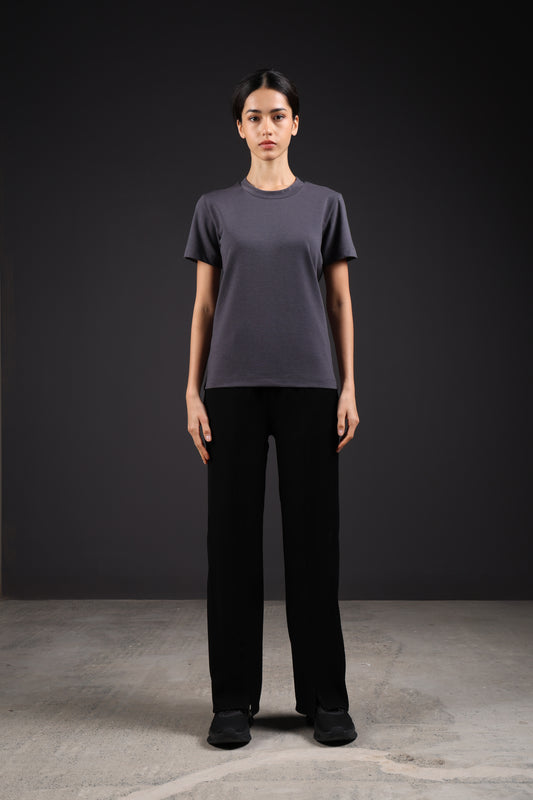 BASIC TEE — IN GREY