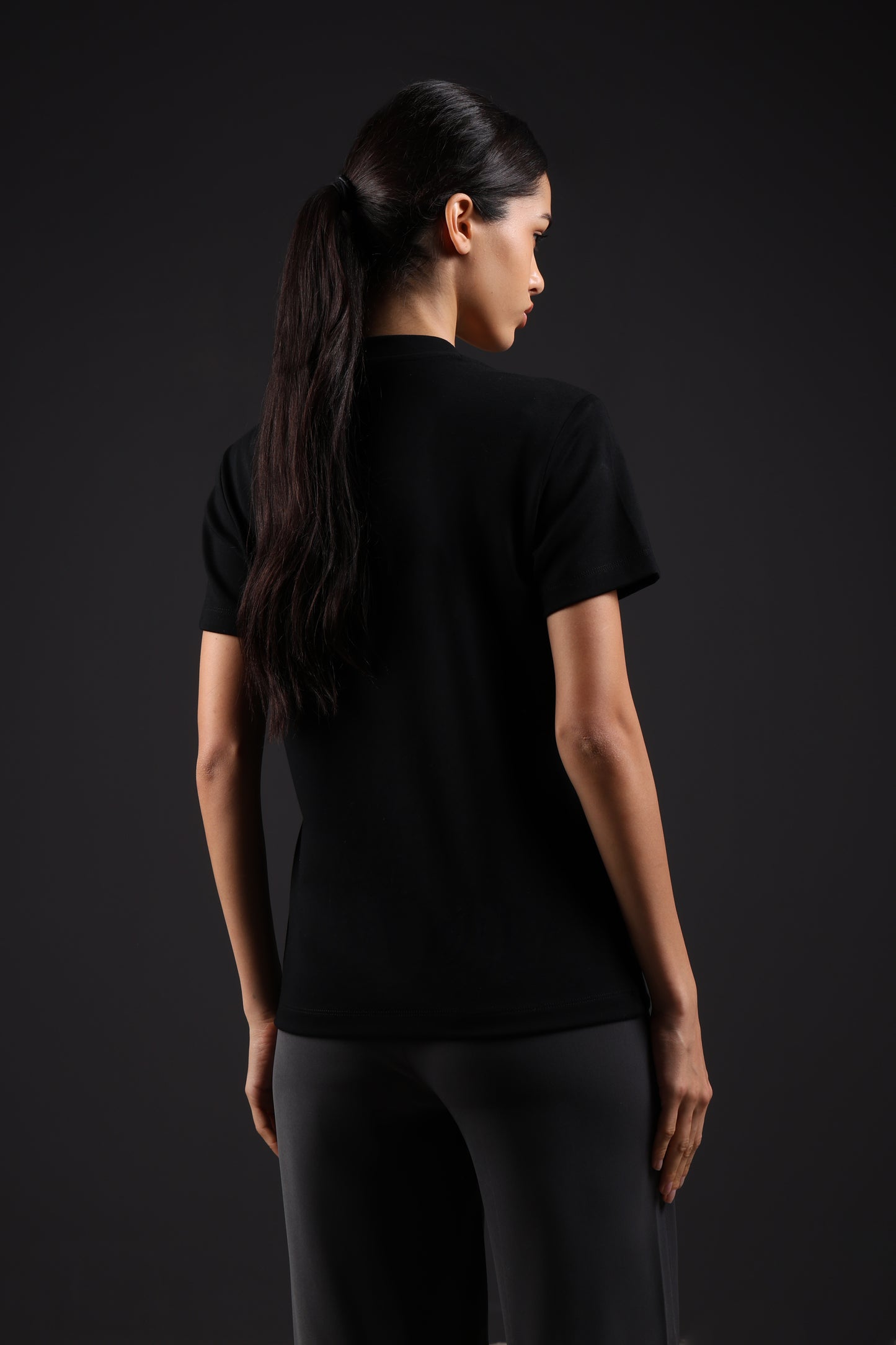BASIC TEE — IN BLACK
