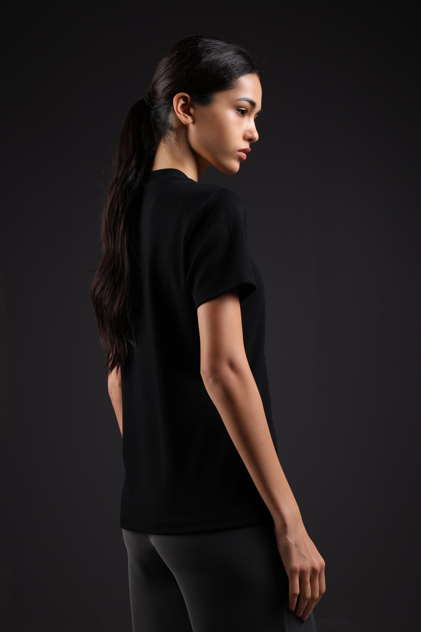 BASIC TEE — IN BLACK