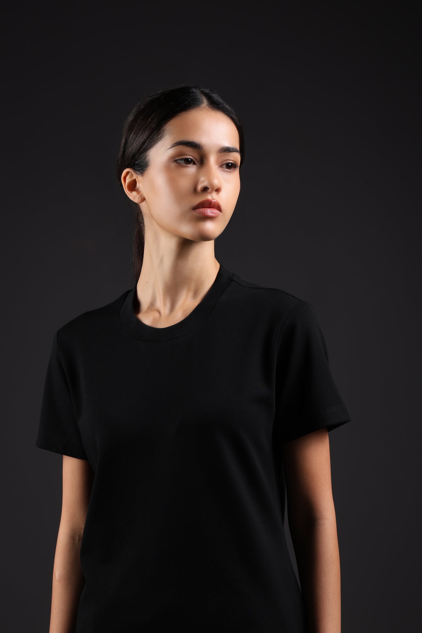 BASIC TEE — IN BLACK