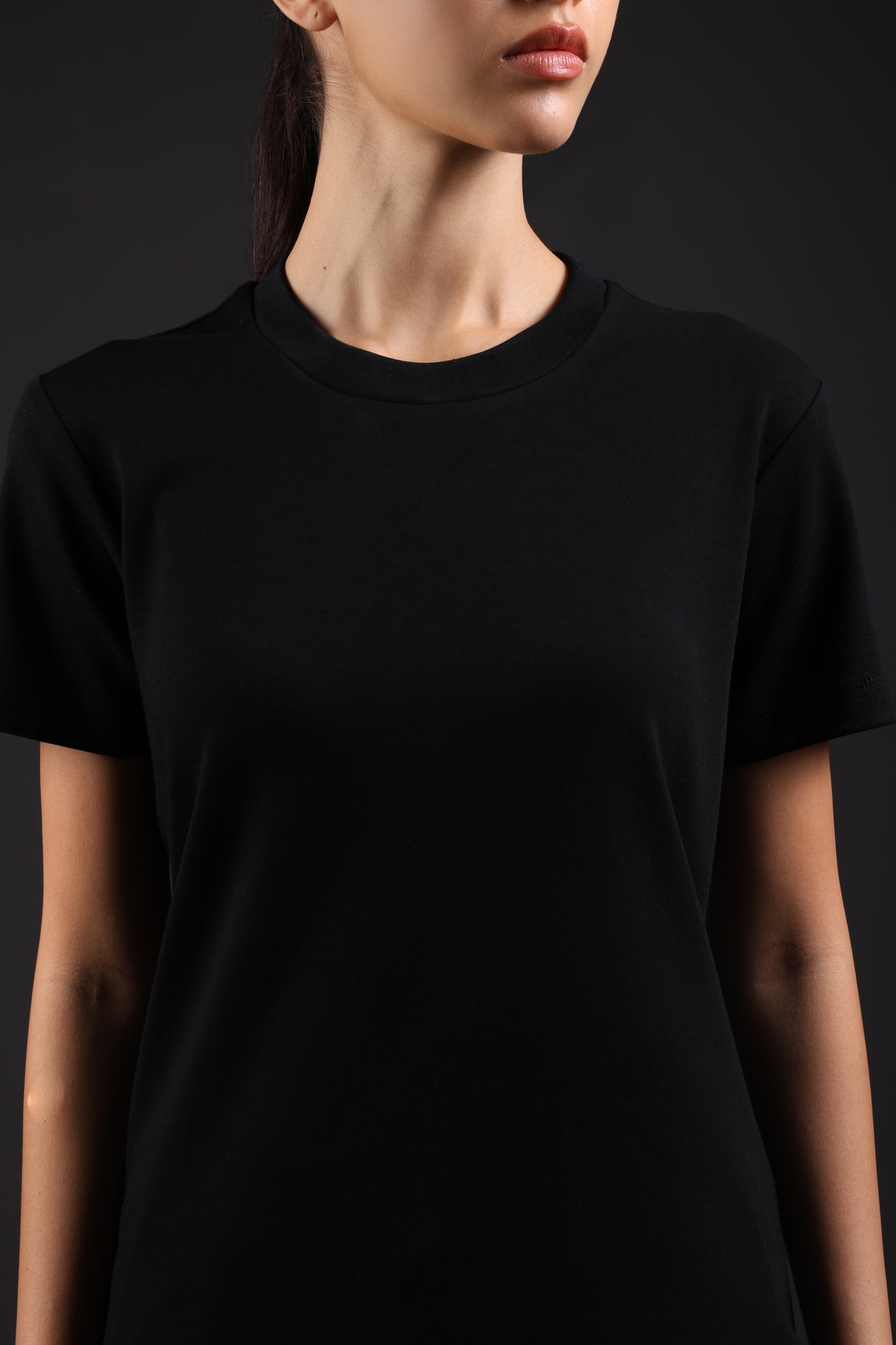 BASIC TEE — IN BLACK