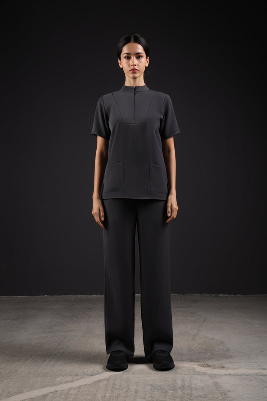 THE CLASSIC PANTS — IN GREY