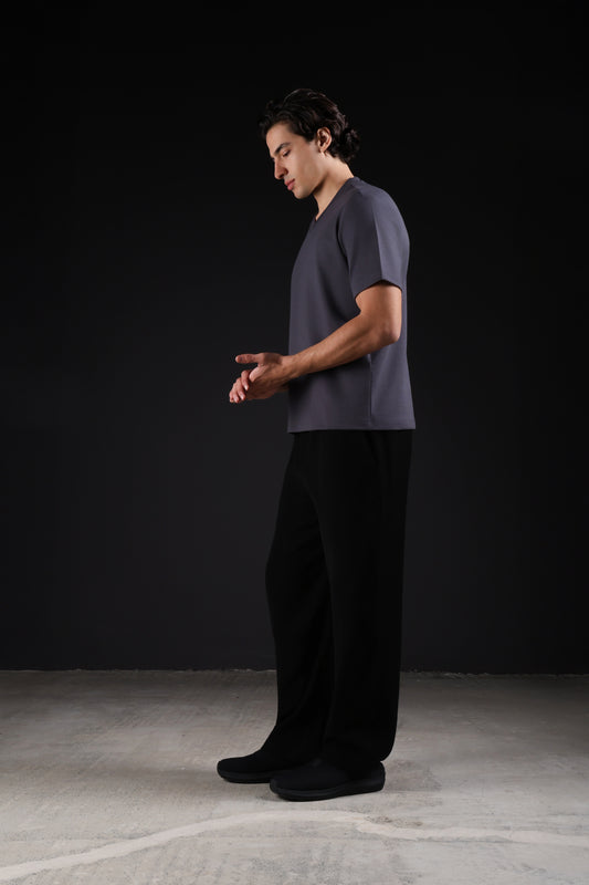 BASIC TEE V NECKLINE — IN GREY