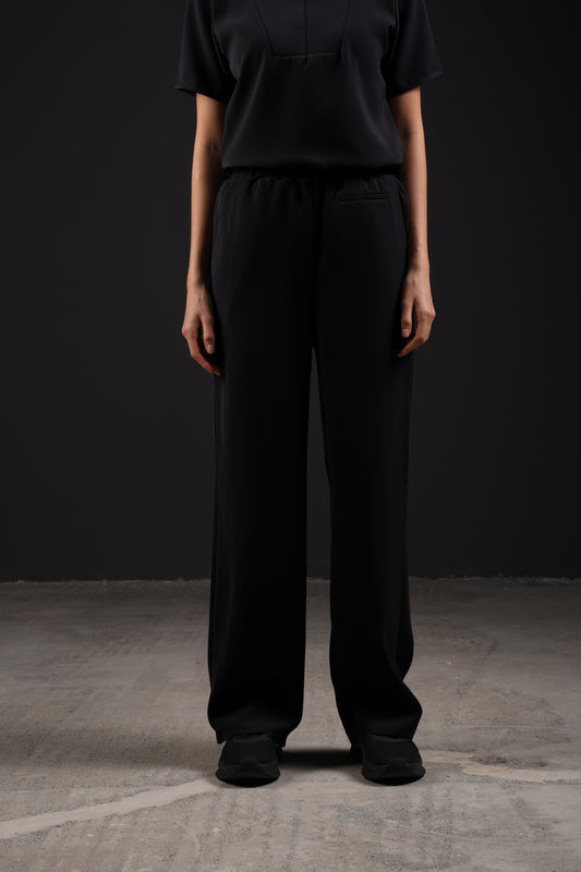 THE CLASSIC PANTS — IN BLACK
