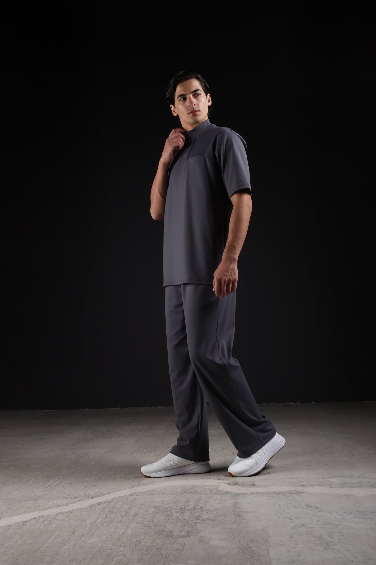 FLEX PANTS — IN GREY